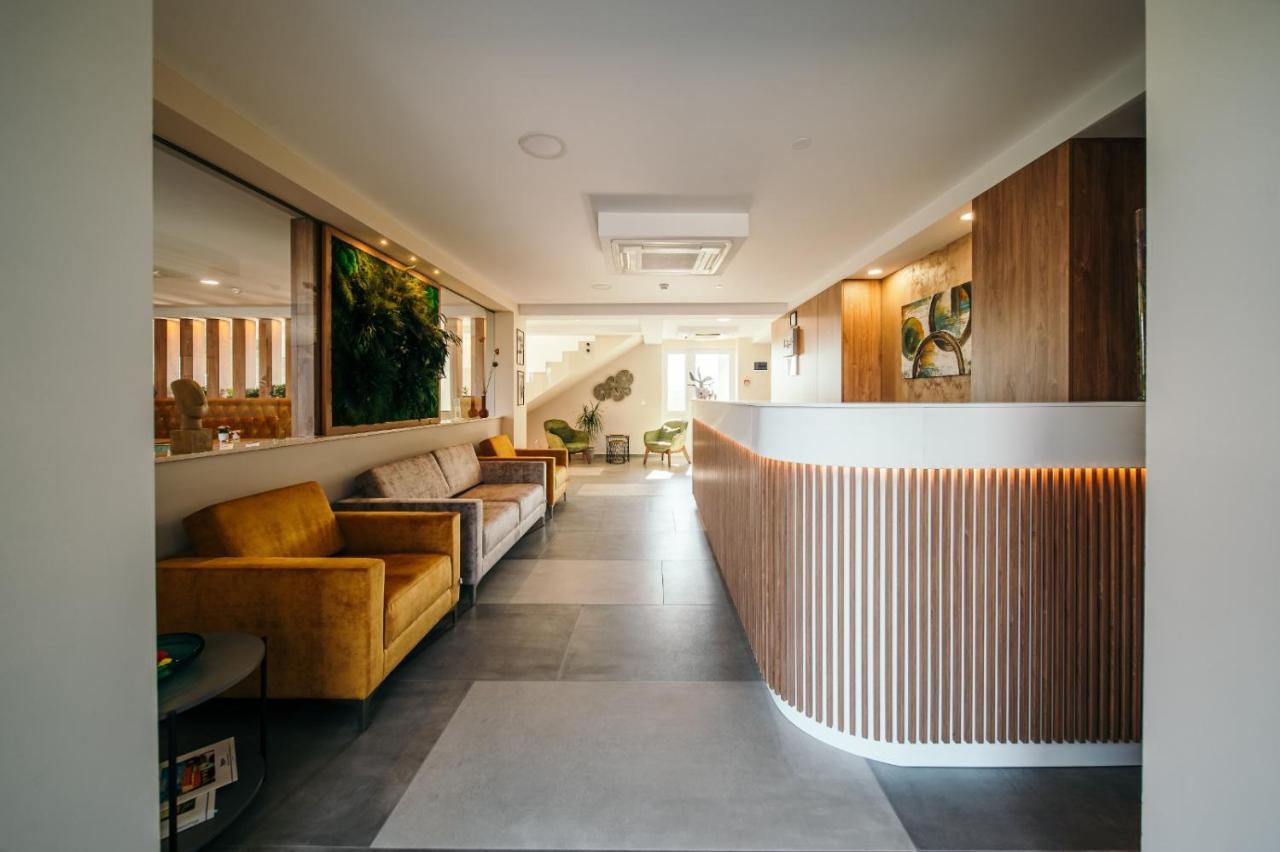 Hotel Rk Ghimbav Екстер'єр фото