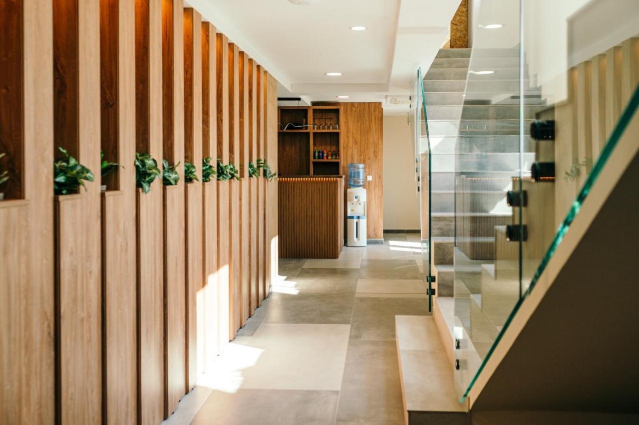 Hotel Rk Ghimbav Екстер'єр фото